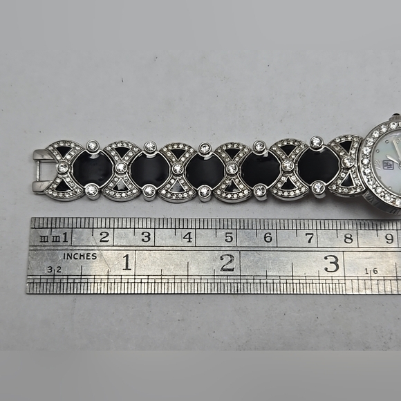 Victoria Wieck LADIES Watch Mother of Pearl Silver Tone & Black Enamel Crystals - Picture 8 of 9